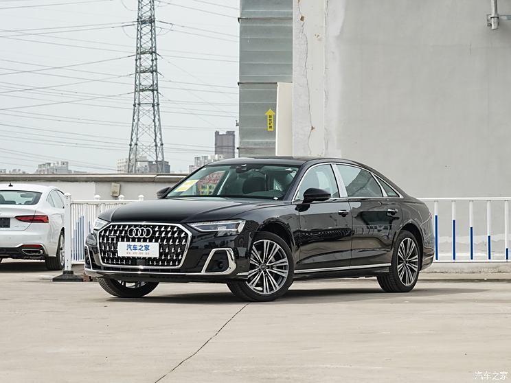 Выпущен Audi A8L 2025 года